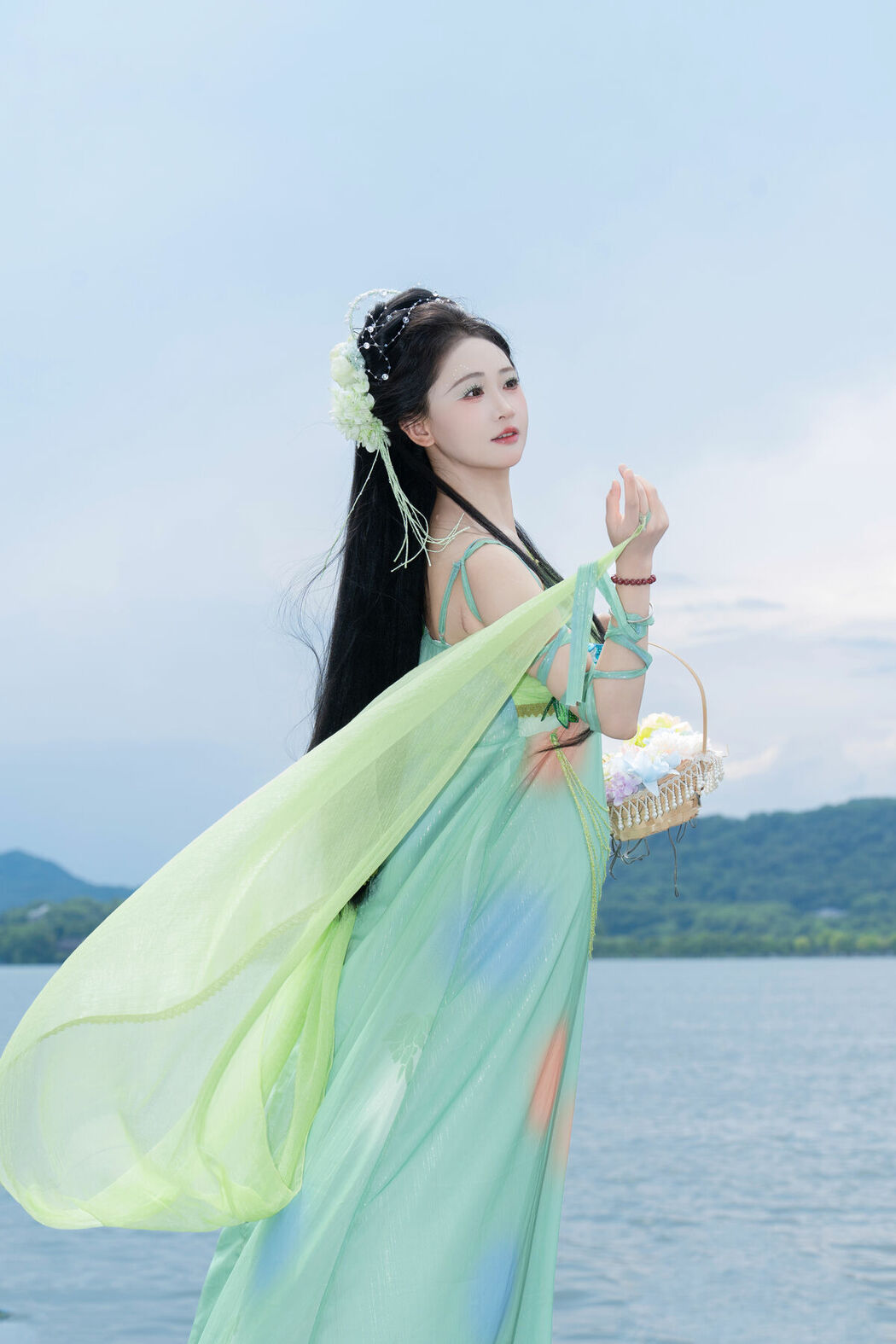YiTuYu艺图语 Vol.10362 Jiao Yi Zhi Sui Sui (43P)