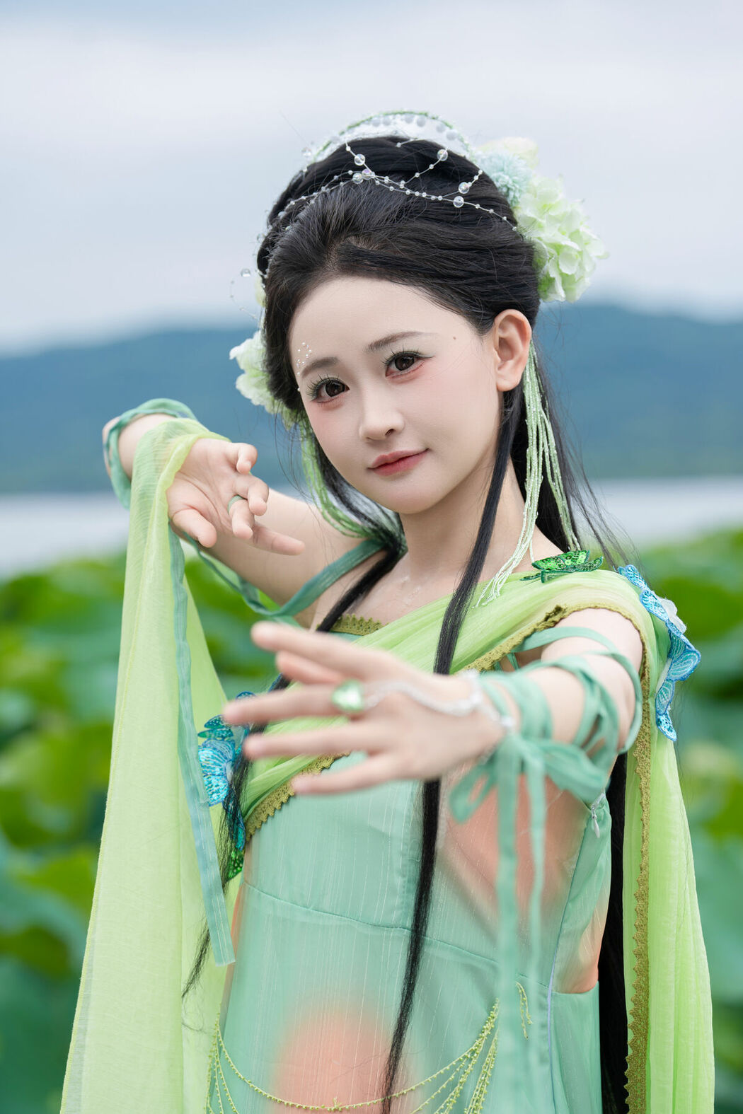 YiTuYu艺图语 Vol.10362 Jiao Yi Zhi Sui Sui (43P)