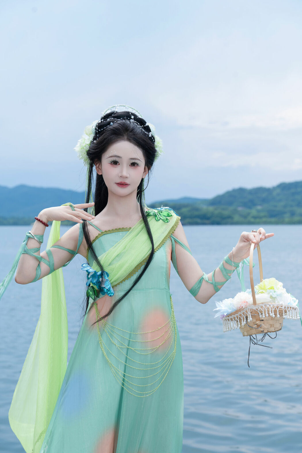 YiTuYu艺图语 Vol.10362 Jiao Yi Zhi Sui Sui (43P)