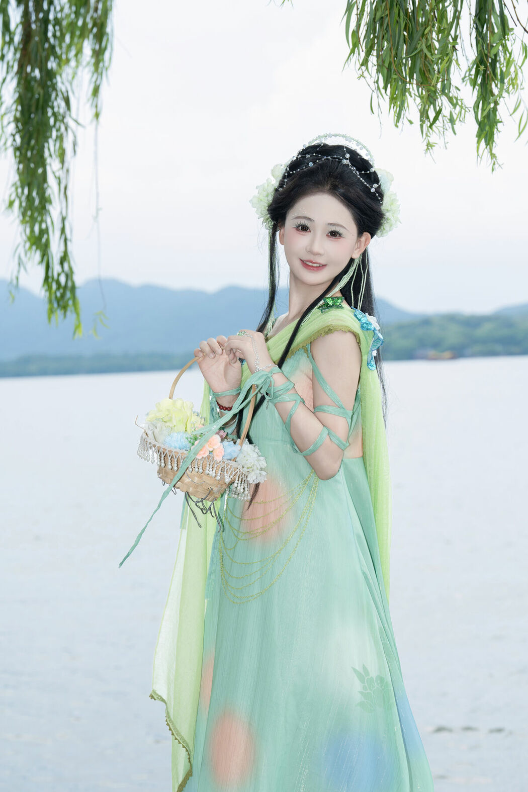 YiTuYu艺图语 Vol.10362 Jiao Yi Zhi Sui Sui (43P)