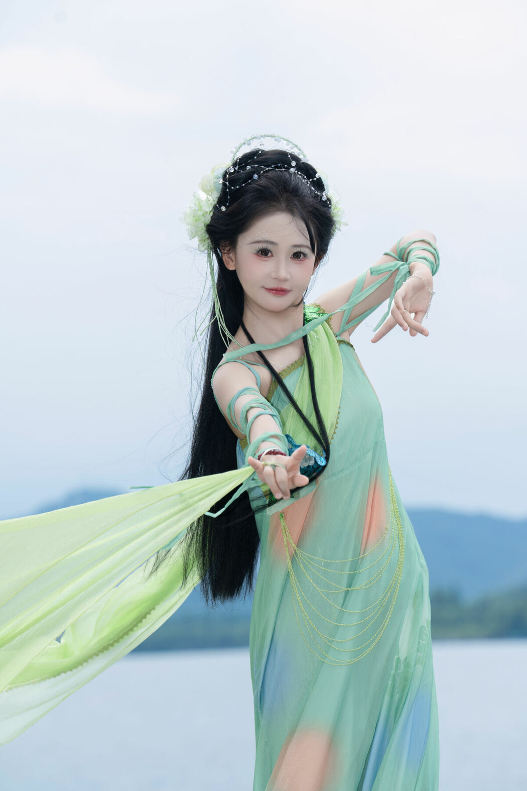 YiTuYu艺图语 Vol.10362 Jiao Yi Zhi Sui Sui (43P)
