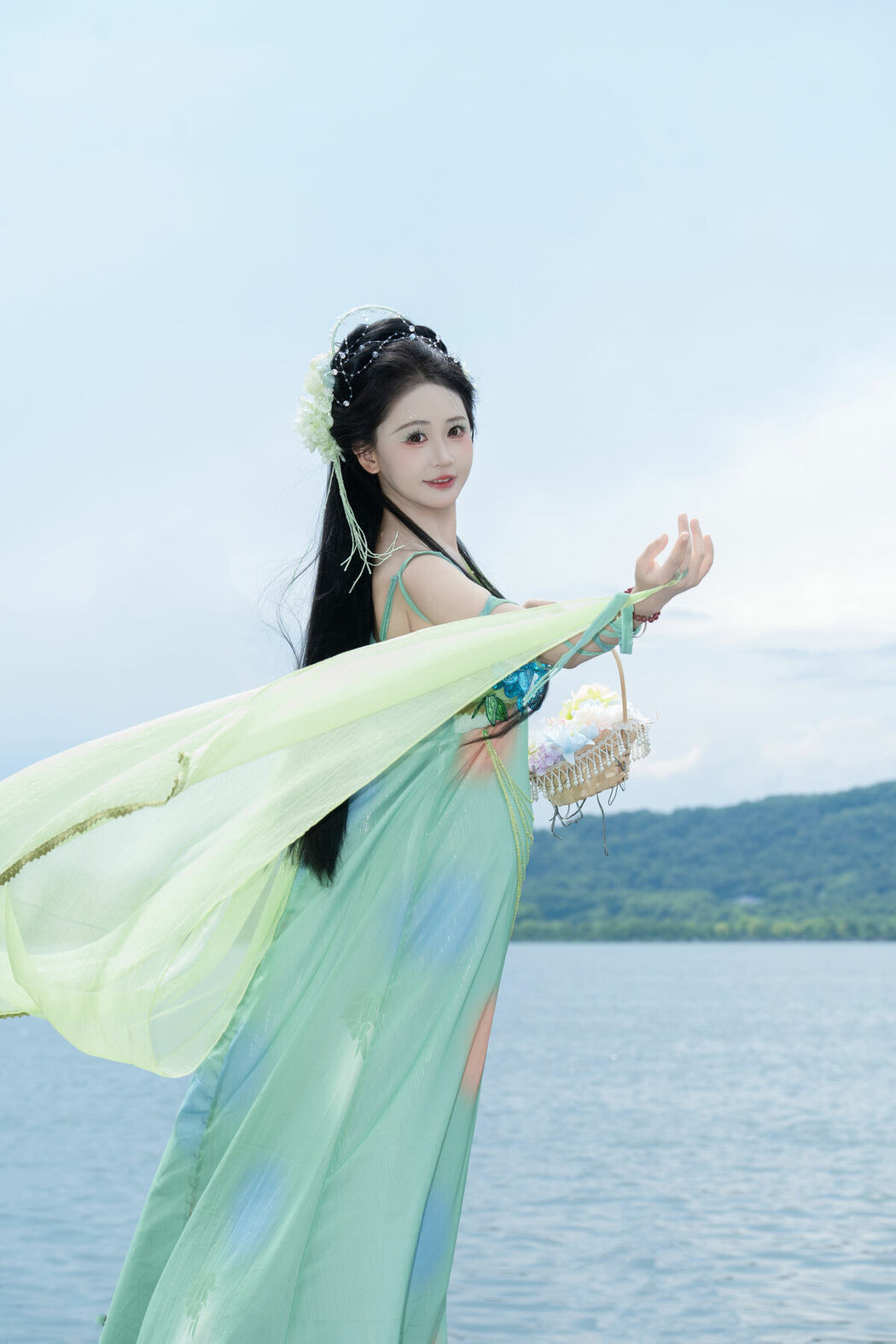 YiTuYu艺图语 Vol.10362 Jiao Yi Zhi Sui Sui (43P)