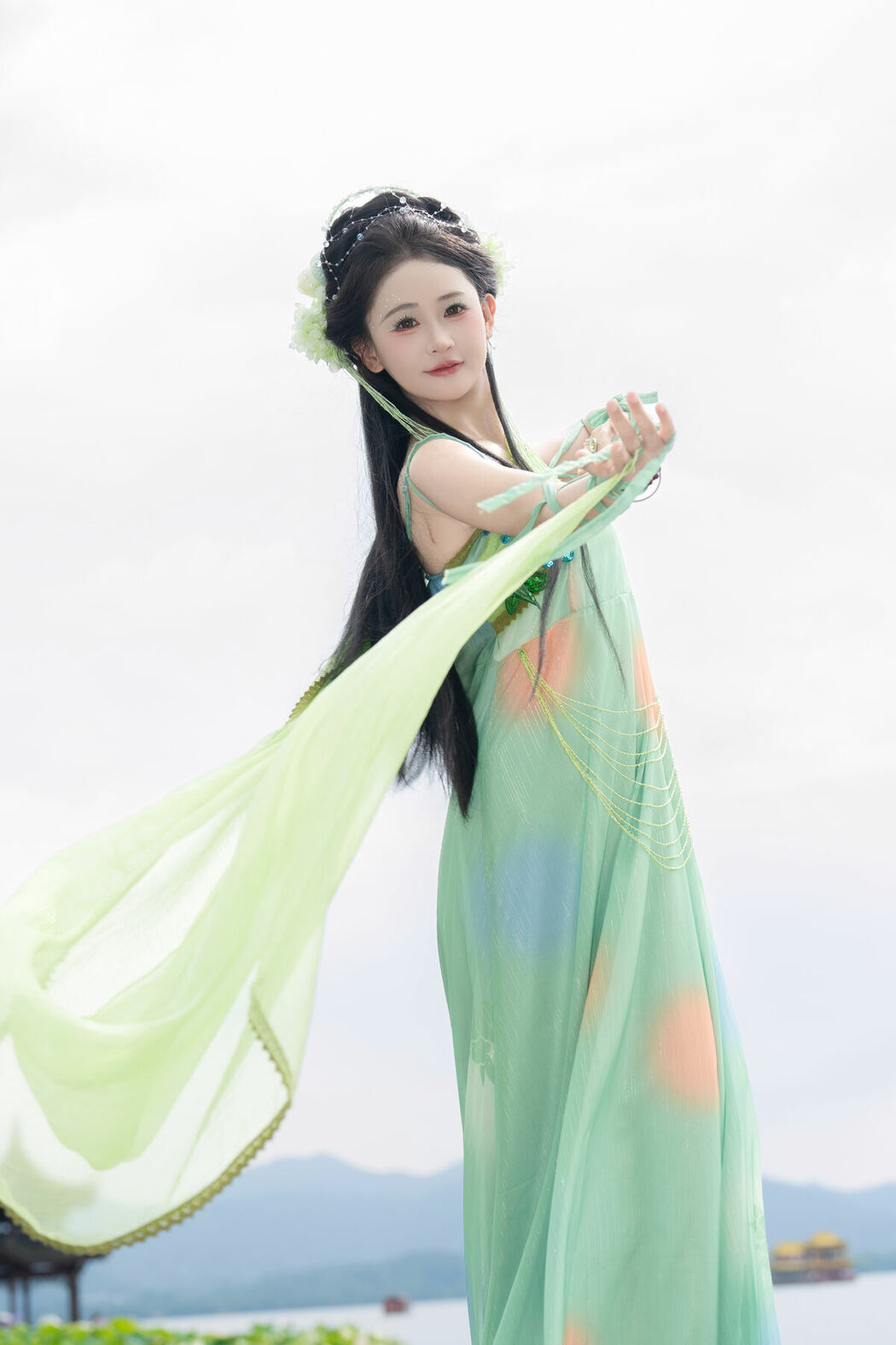 YiTuYu艺图语 Vol.10362 Jiao Yi Zhi Sui Sui (43P)