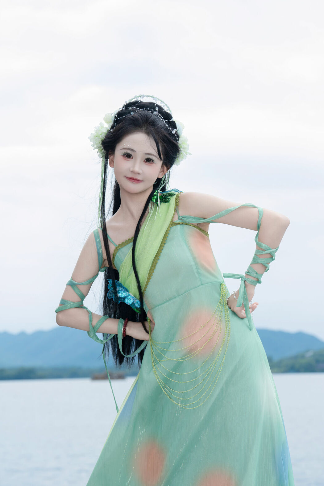 YiTuYu艺图语 Vol.10362 Jiao Yi Zhi Sui Sui (43P)