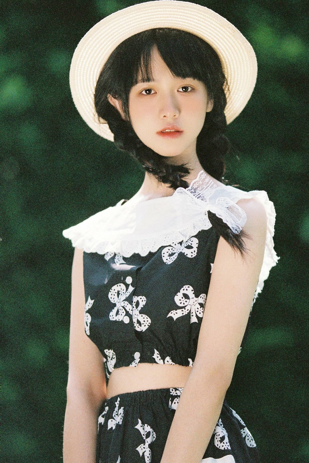 YiTuYu艺图语 Vol.10363 Kua Lie Su Su (26P) Cover Photo