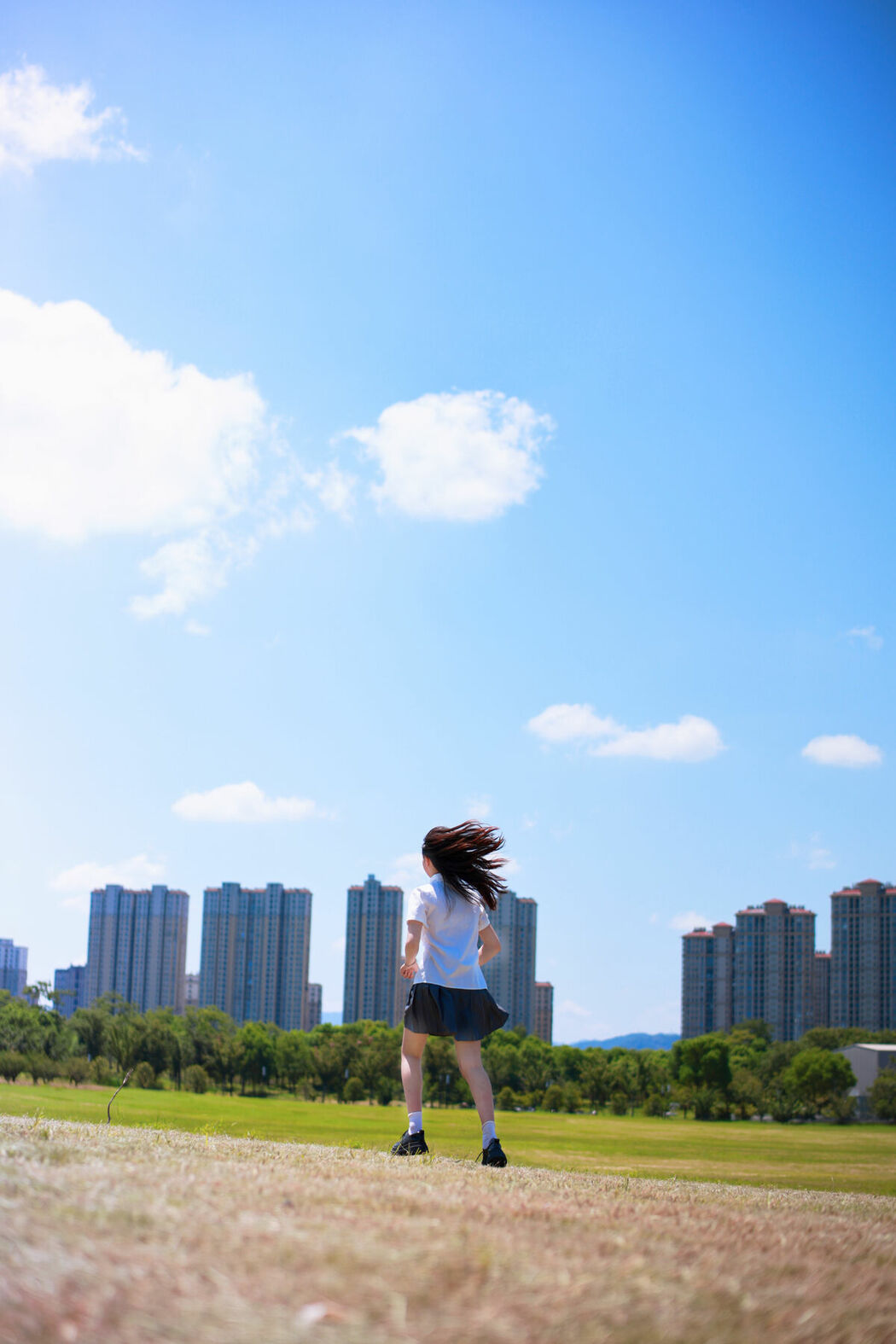YiTuYu艺图语 Vol.10366 Xiao U (41P)