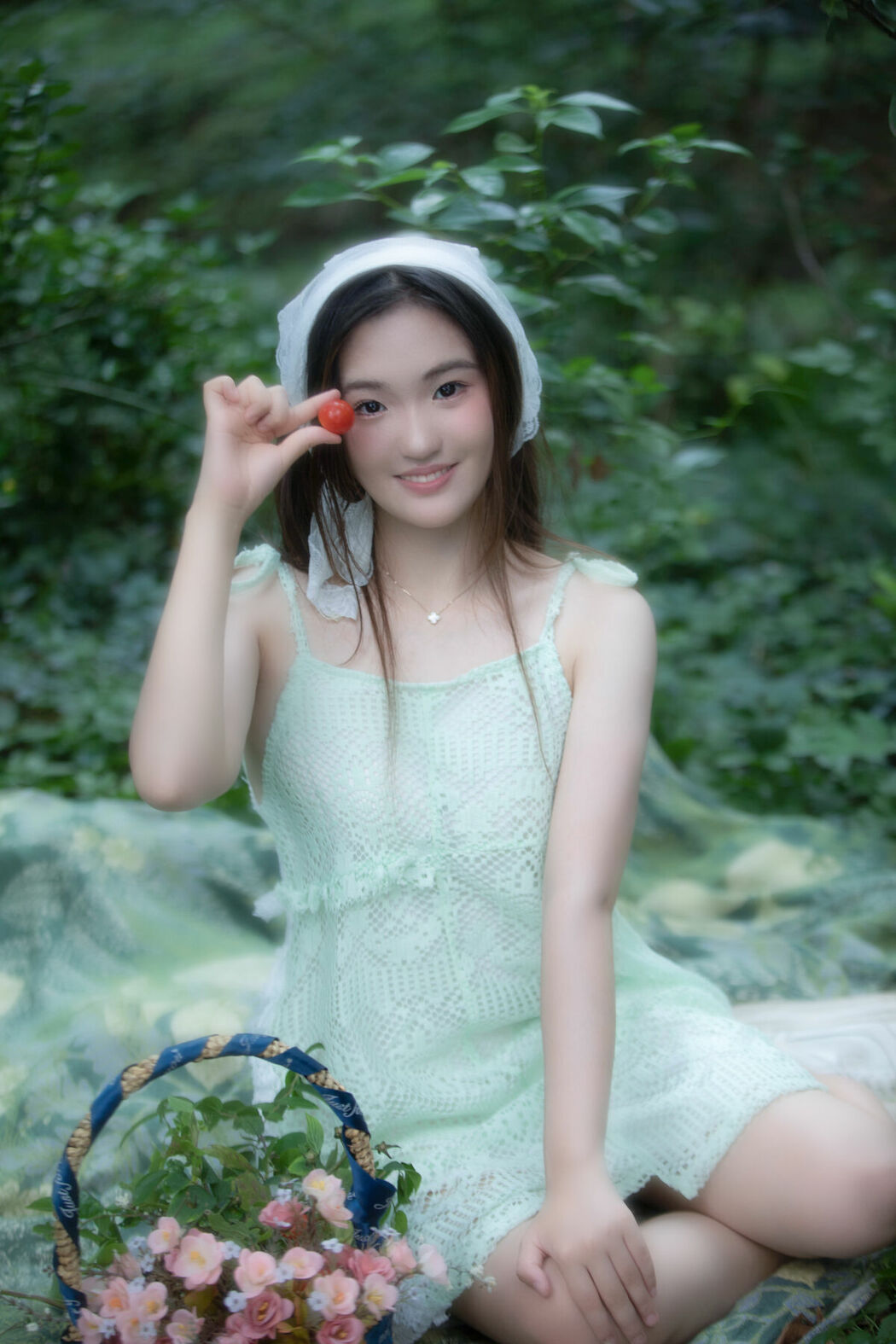 YiTuYu艺图语 Vol.10367 Ya (17P)
