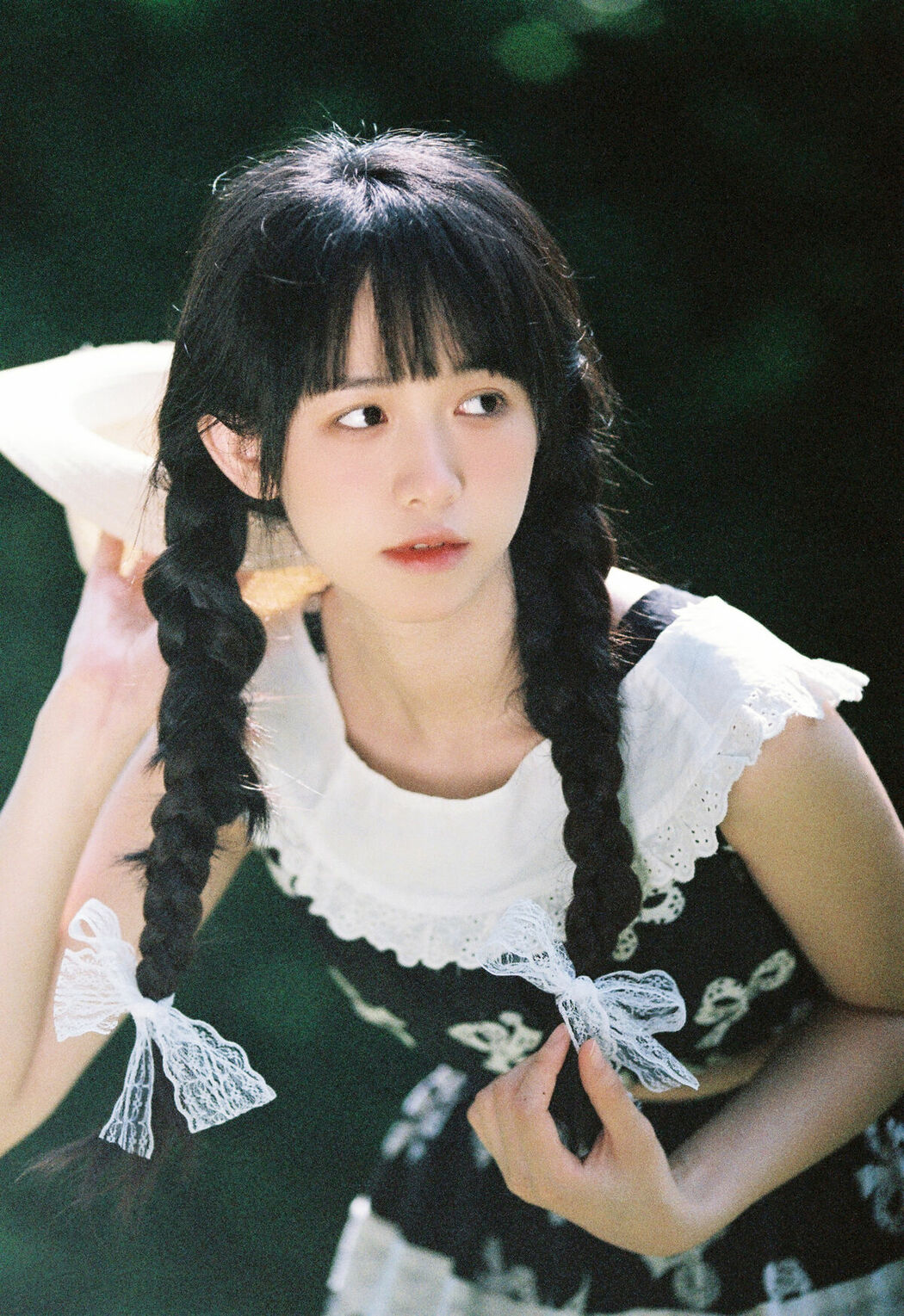 YiTuYu艺图语 Vol.10363 Kua Lie Su Su (26P)