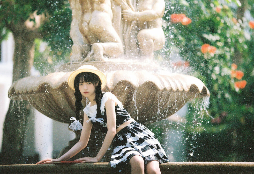 YiTuYu艺图语 Vol.10363 Kua Lie Su Su (26P)