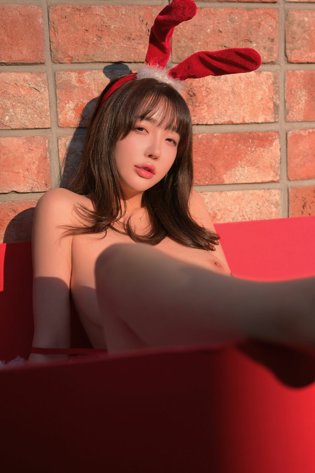 Son Ye-Eun 손예은 – Les Christmas (87P – 1V)