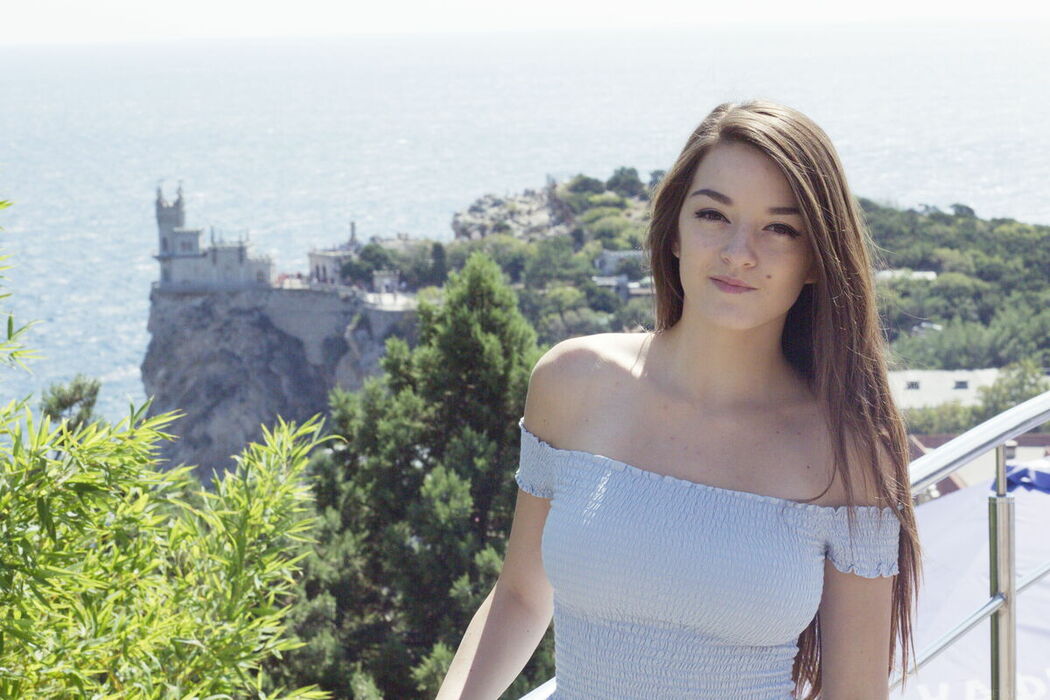MetArt Vanda Mey – Presenting Part02 (64P)