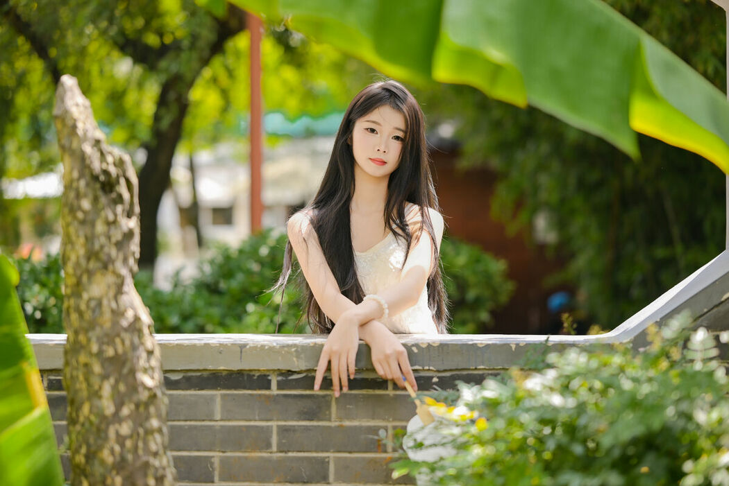YiTuYu艺图语 Vol.10371 Ai Qing (27P)