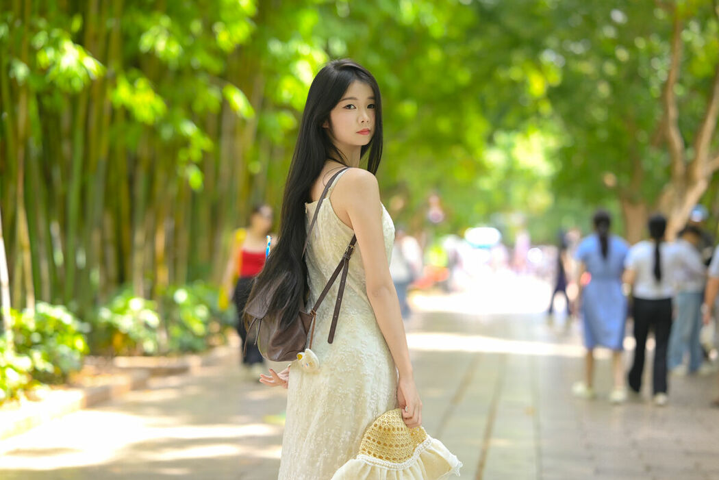 YiTuYu艺图语 Vol.10371 Ai Qing (27P)