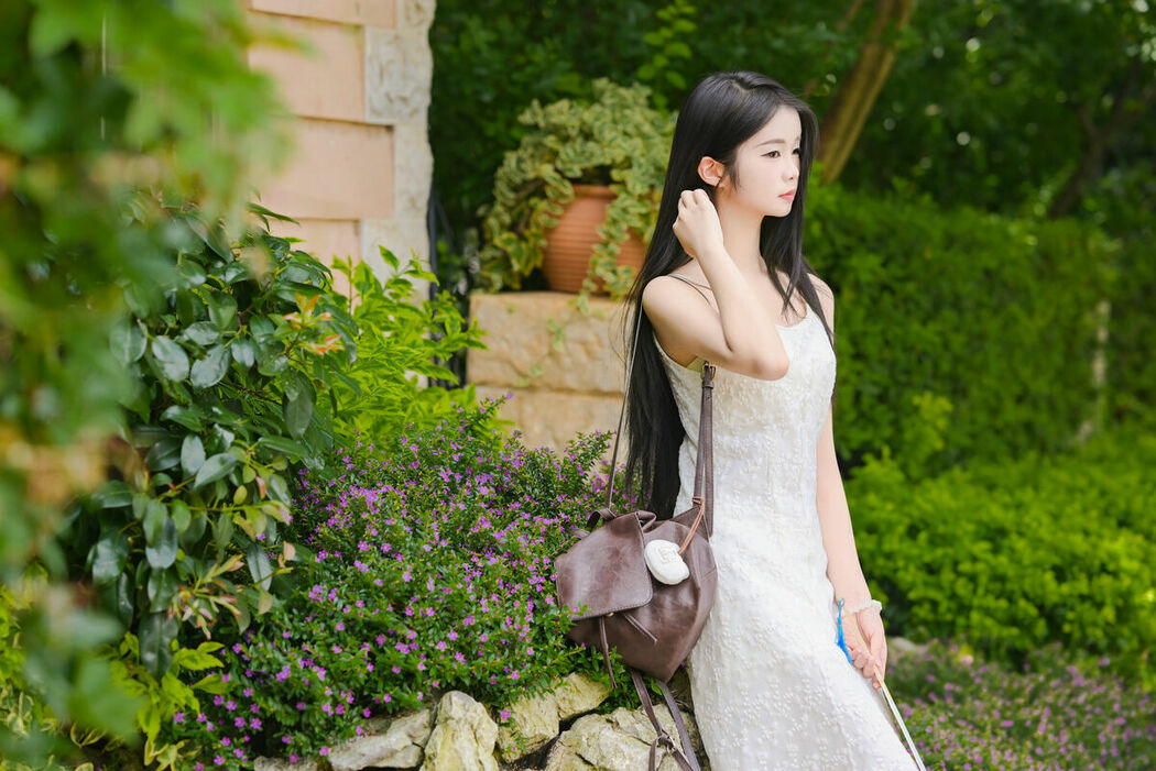 YiTuYu艺图语 Vol.10371 Ai Qing (27P)