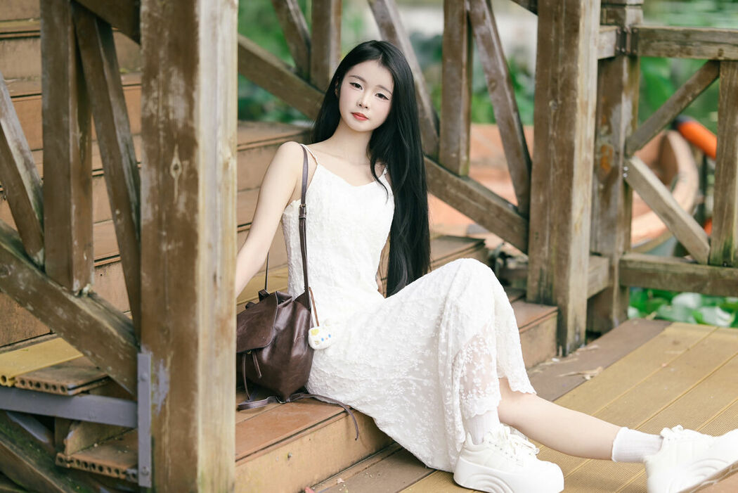 YiTuYu艺图语 Vol.10371 Ai Qing (27P)