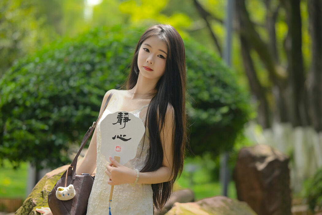 YiTuYu艺图语 Vol.10371 Ai Qing (27P)