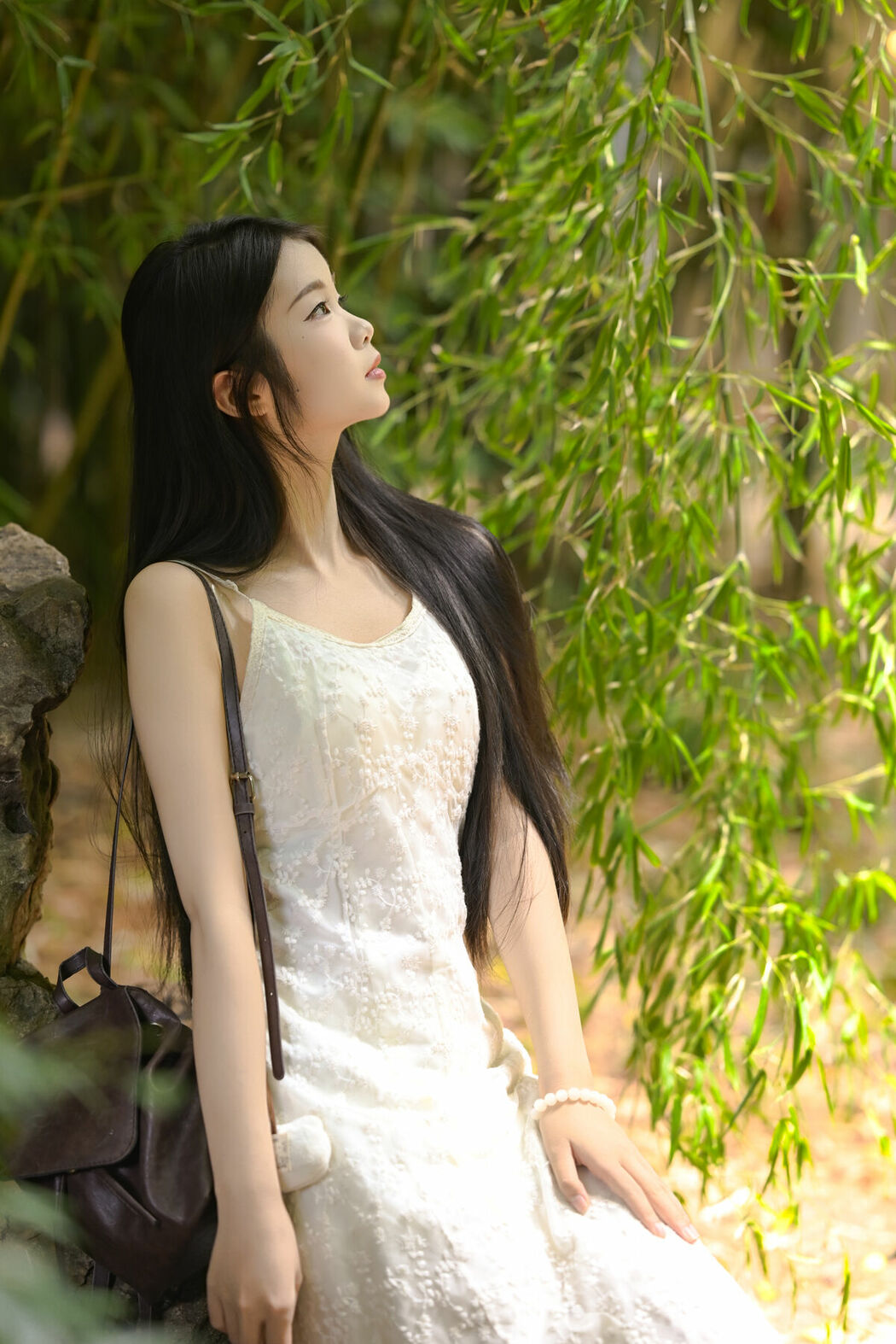 YiTuYu艺图语 Vol.10371 Ai Qing (27P)