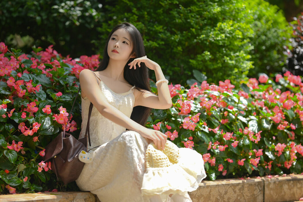 YiTuYu艺图语 Vol.10371 Ai Qing (27P)