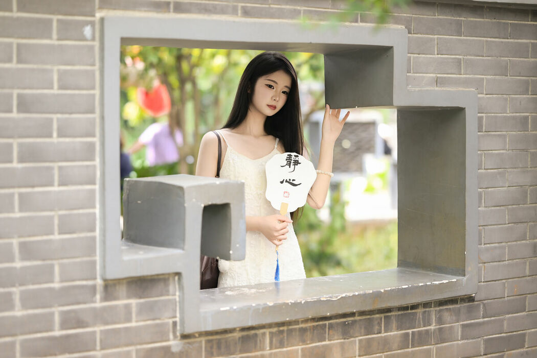 YiTuYu艺图语 Vol.10371 Ai Qing (27P)