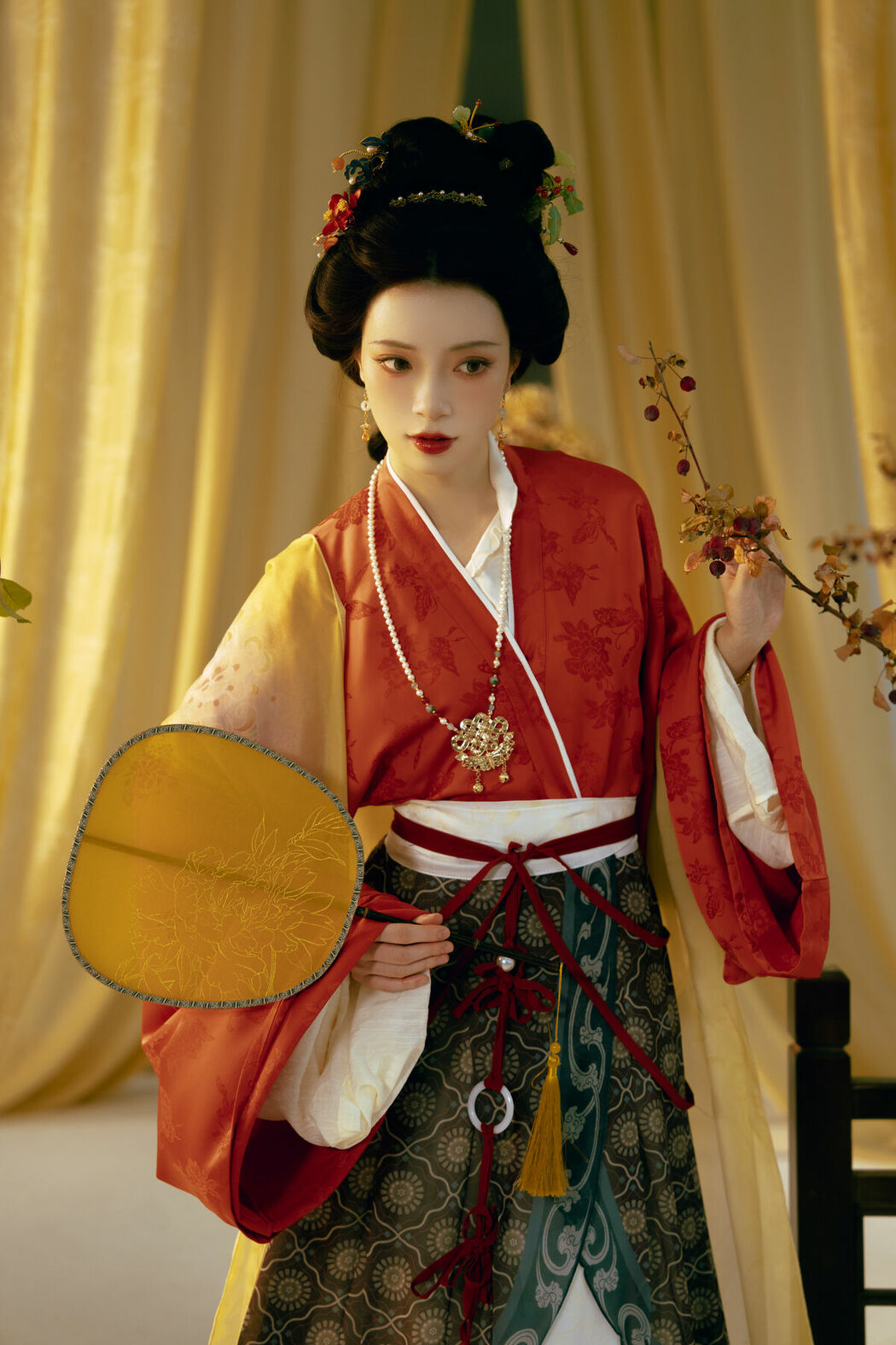 YiTuYu艺图语 Vol.10375 Tao Chi (14P)