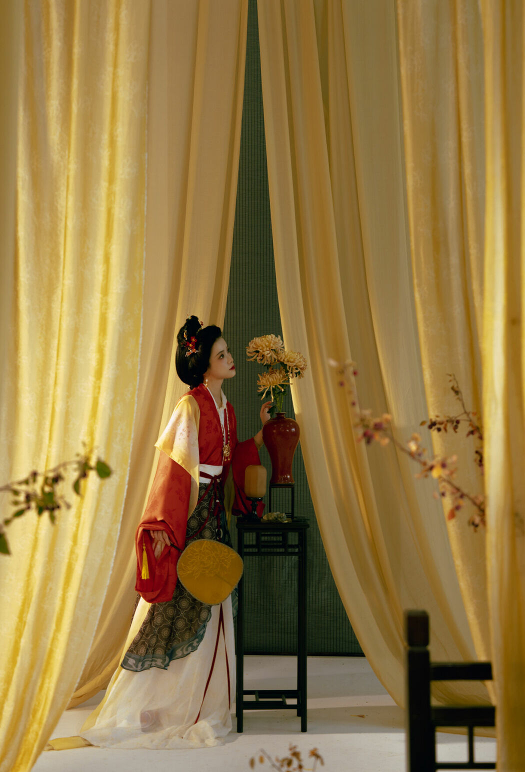 YiTuYu艺图语 Vol.10375 Tao Chi (14P)