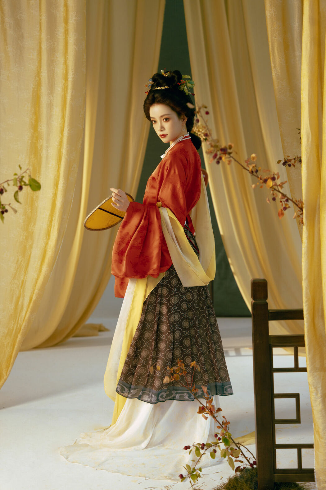 YiTuYu艺图语 Vol.10375 Tao Chi (14P)