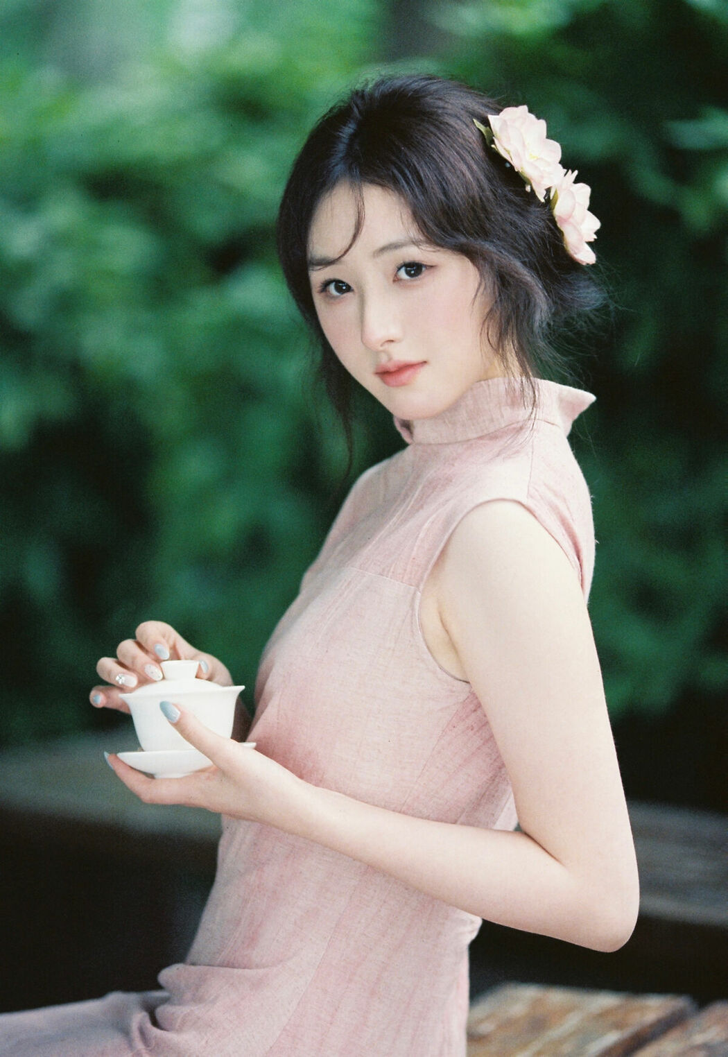 YiTuYu艺图语 Vol.10377 Shan Shan Hua Tao (17P)