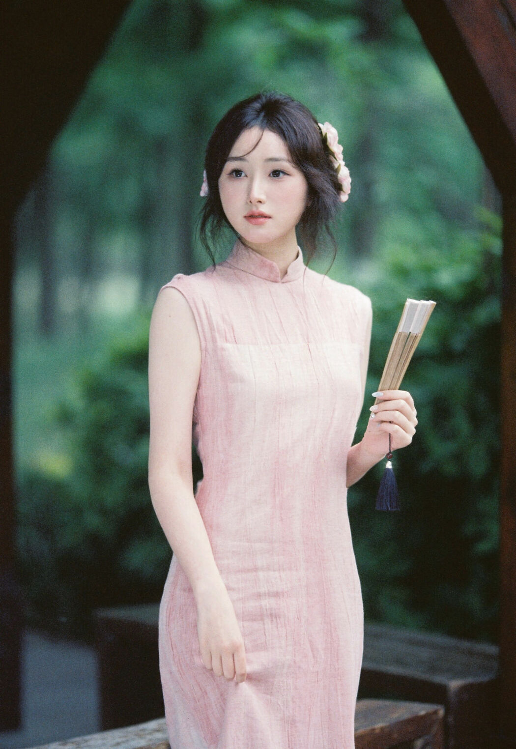 YiTuYu艺图语 Vol.10377 Shan Shan Hua Tao (17P)