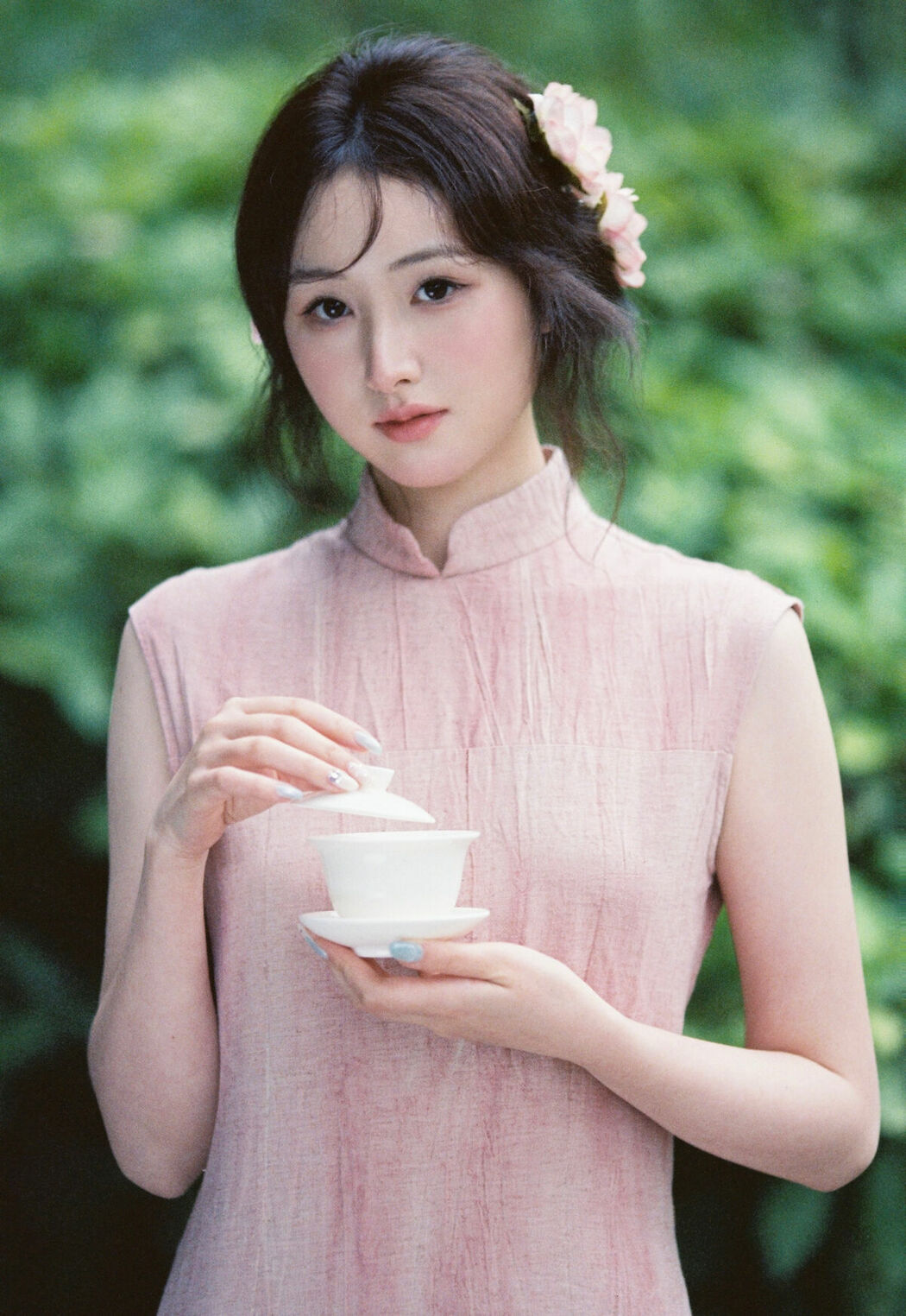 YiTuYu艺图语 Vol.10377 Shan Shan Hua Tao (17P)