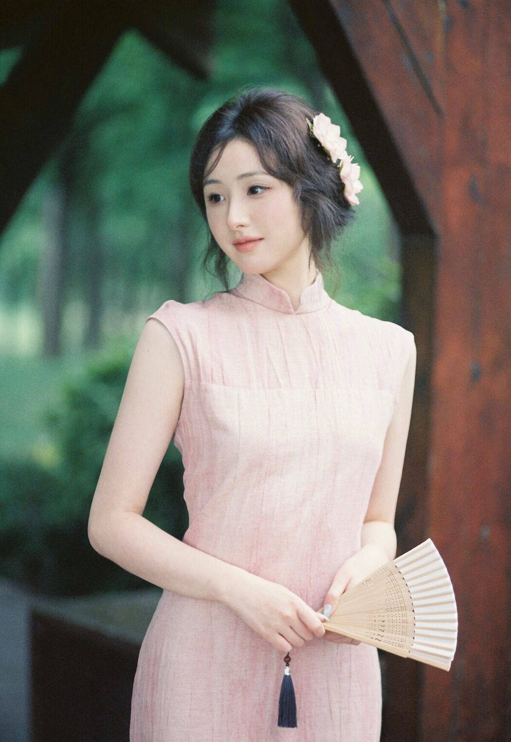 YiTuYu艺图语 Vol.10377 Shan Shan Hua Tao (17P)