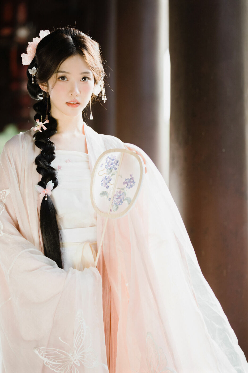 YiTuYu艺图语 Vol.10379 Wu Yi Fei (22P)