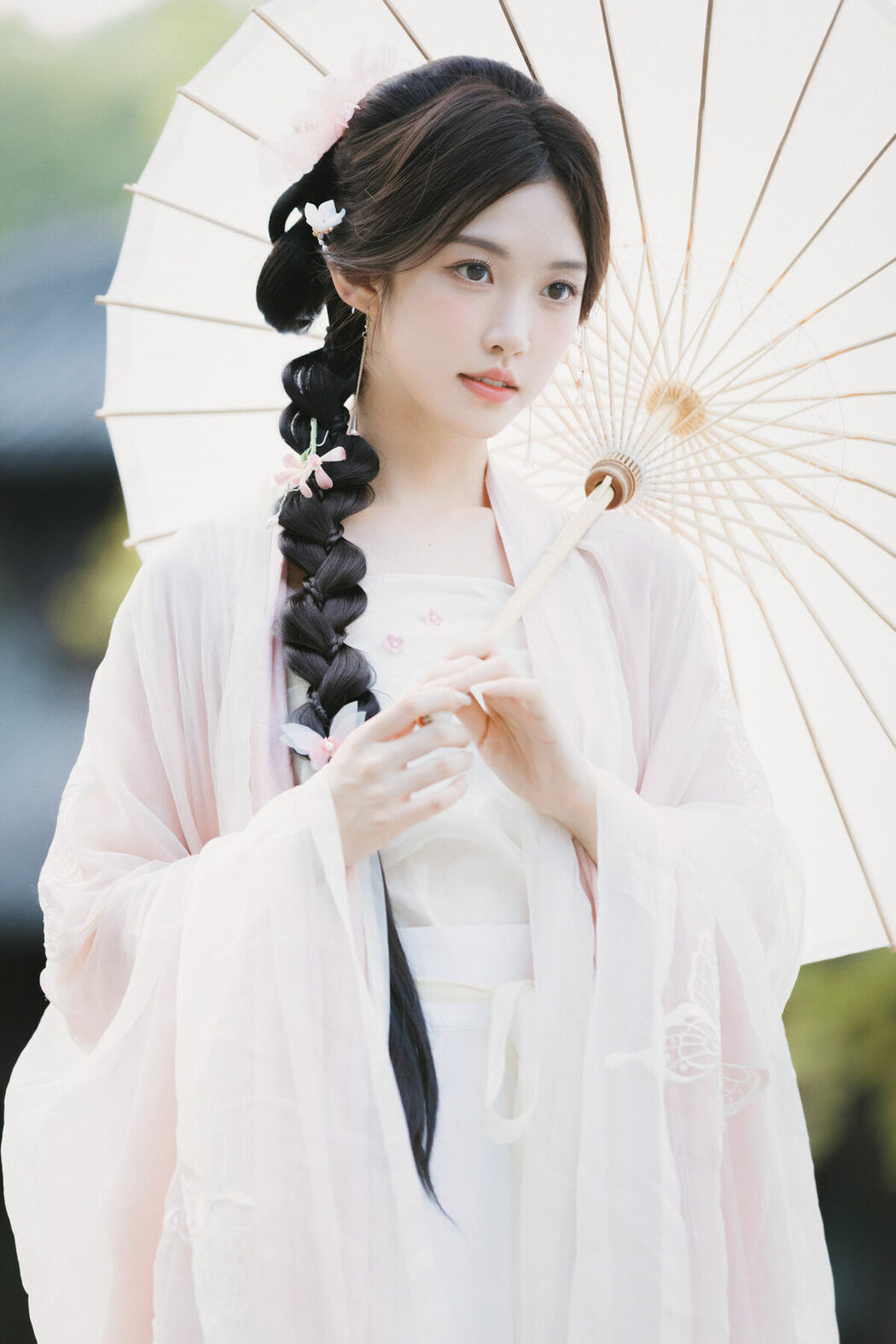 YiTuYu艺图语 Vol.10379 Wu Yi Fei (22P)
