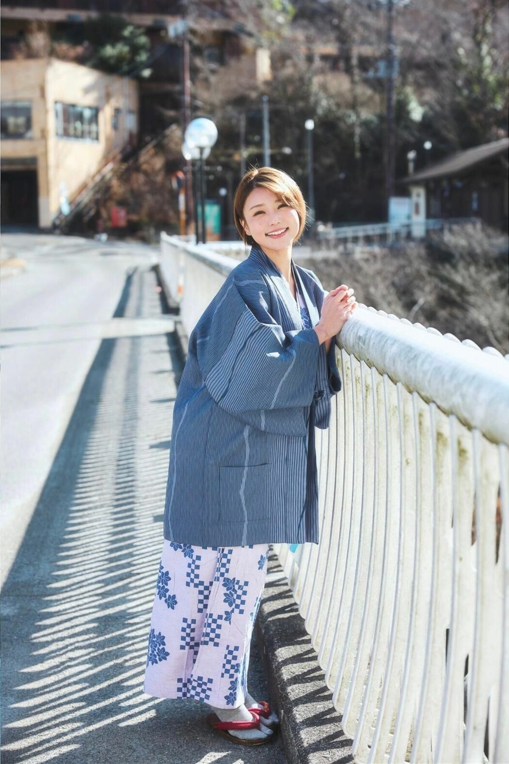 JP ENA – 元保健室の先生が放つ強烈な色気 SPA デジタル写真集 (45P)