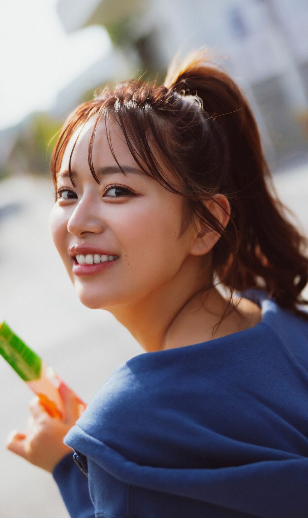 JP Yuka Iguchi 井口裕香 – 写真集 MORE MORE MORE -Another Side- カドカワエンタメムック (90P)