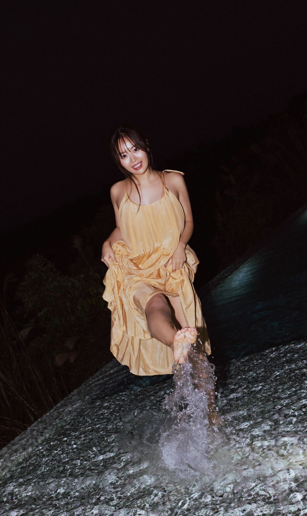 JP Yuka Iguchi 井口裕香 – 写真集 MORE MORE MORE -Another Side- カドカワエンタメムック (90P)