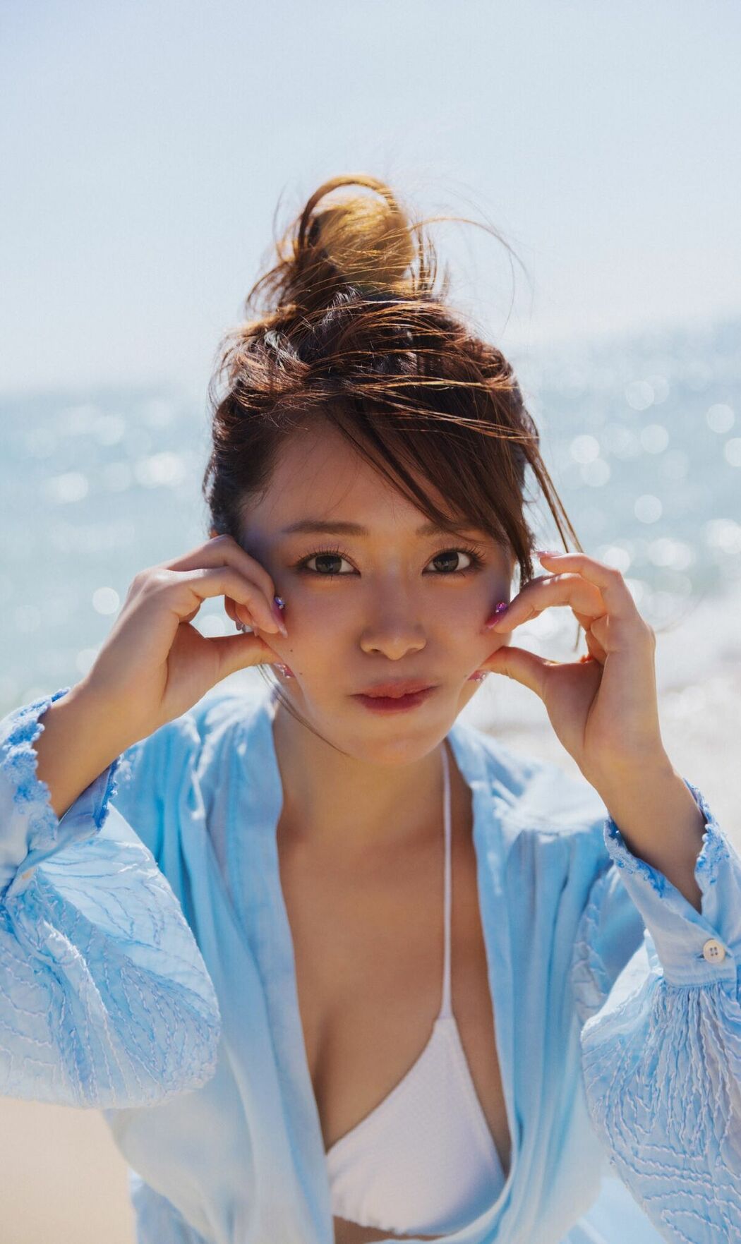 JP Yuka Iguchi 井口裕香 – 写真集 MORE MORE MORE -Another Side- カドカワエンタメムック (90P)