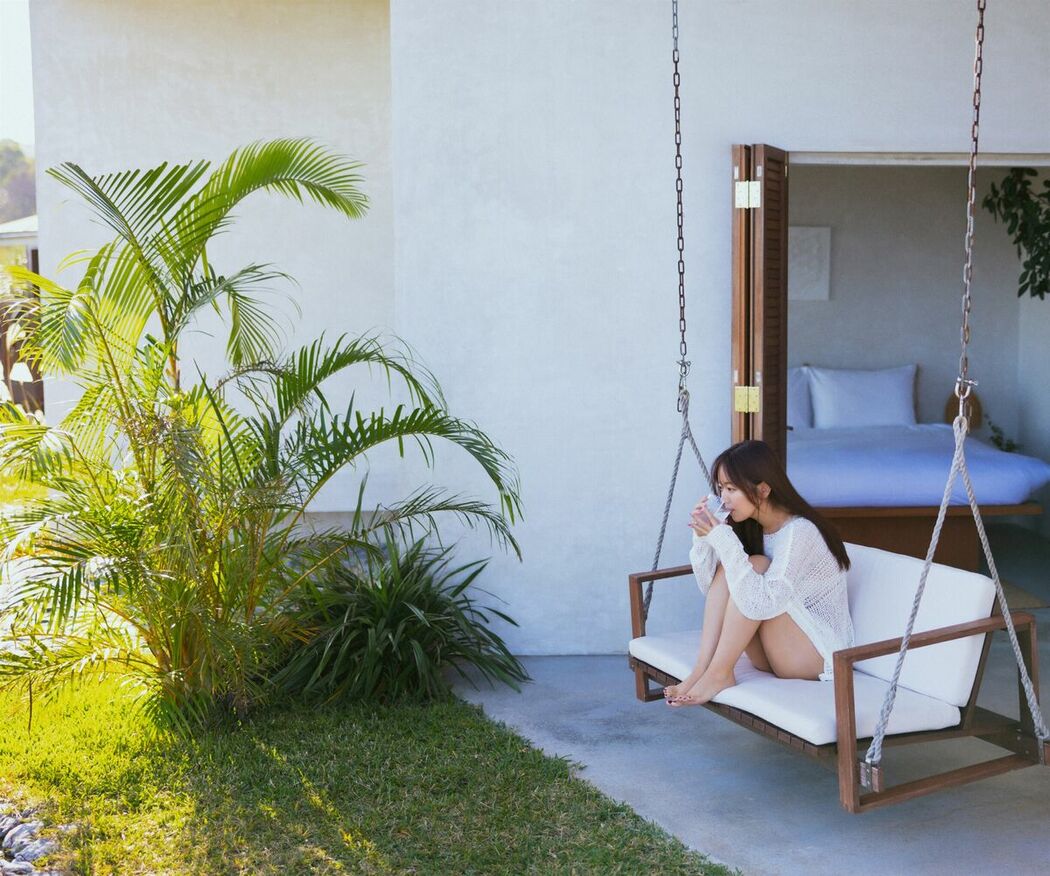 JP Yuka Iguchi 井口裕香 – 写真集 MORE MORE MORE -Another Side- カドカワエンタメムック (90P)