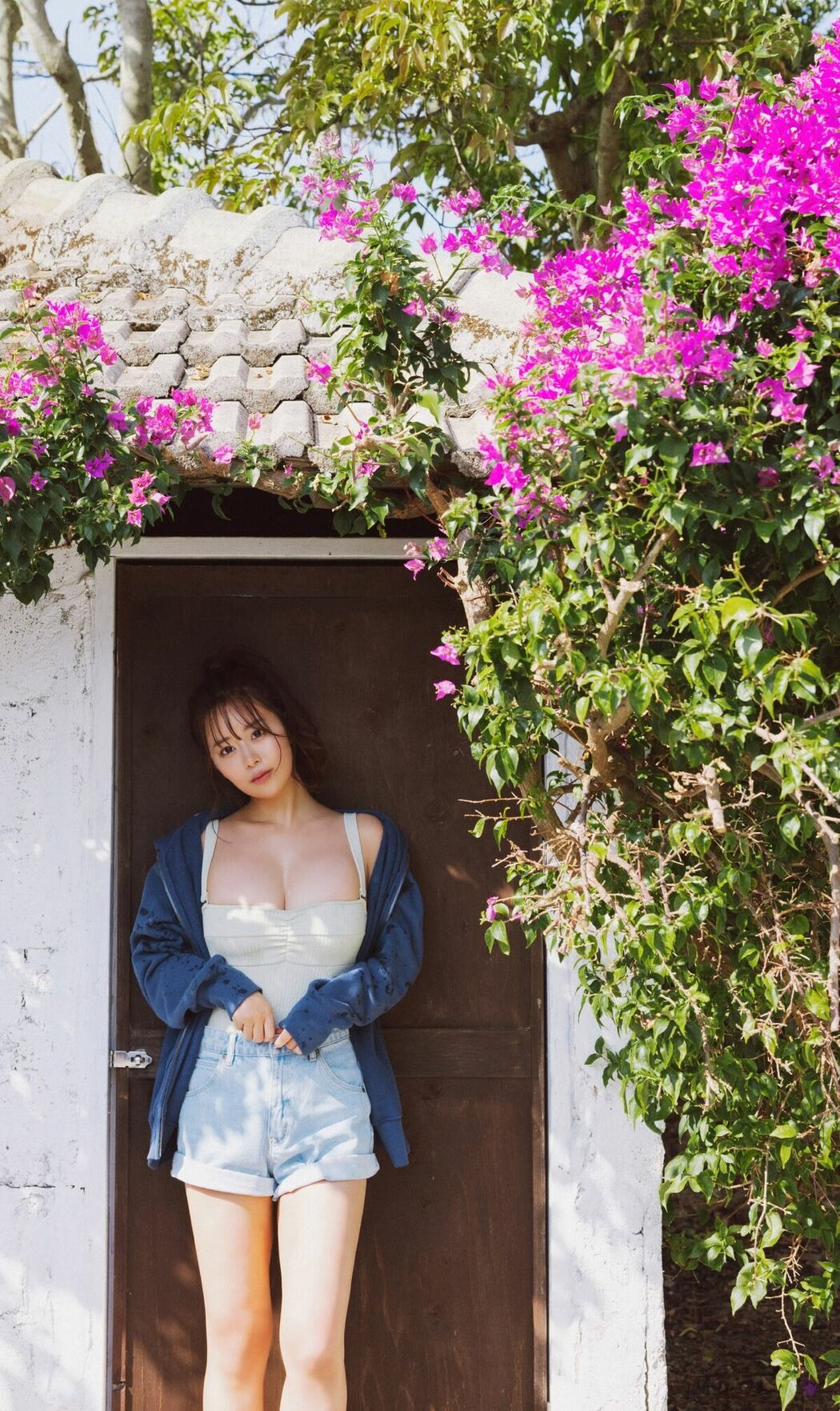 JP Yuka Iguchi 井口裕香 – 写真集 MORE MORE MORE -Another Side- カドカワエンタメムック (90P)