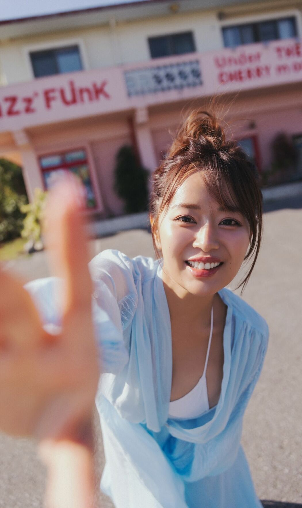 JP Yuka Iguchi 井口裕香 – 写真集 MORE MORE MORE -Another Side- カドカワエンタメムック (90P)