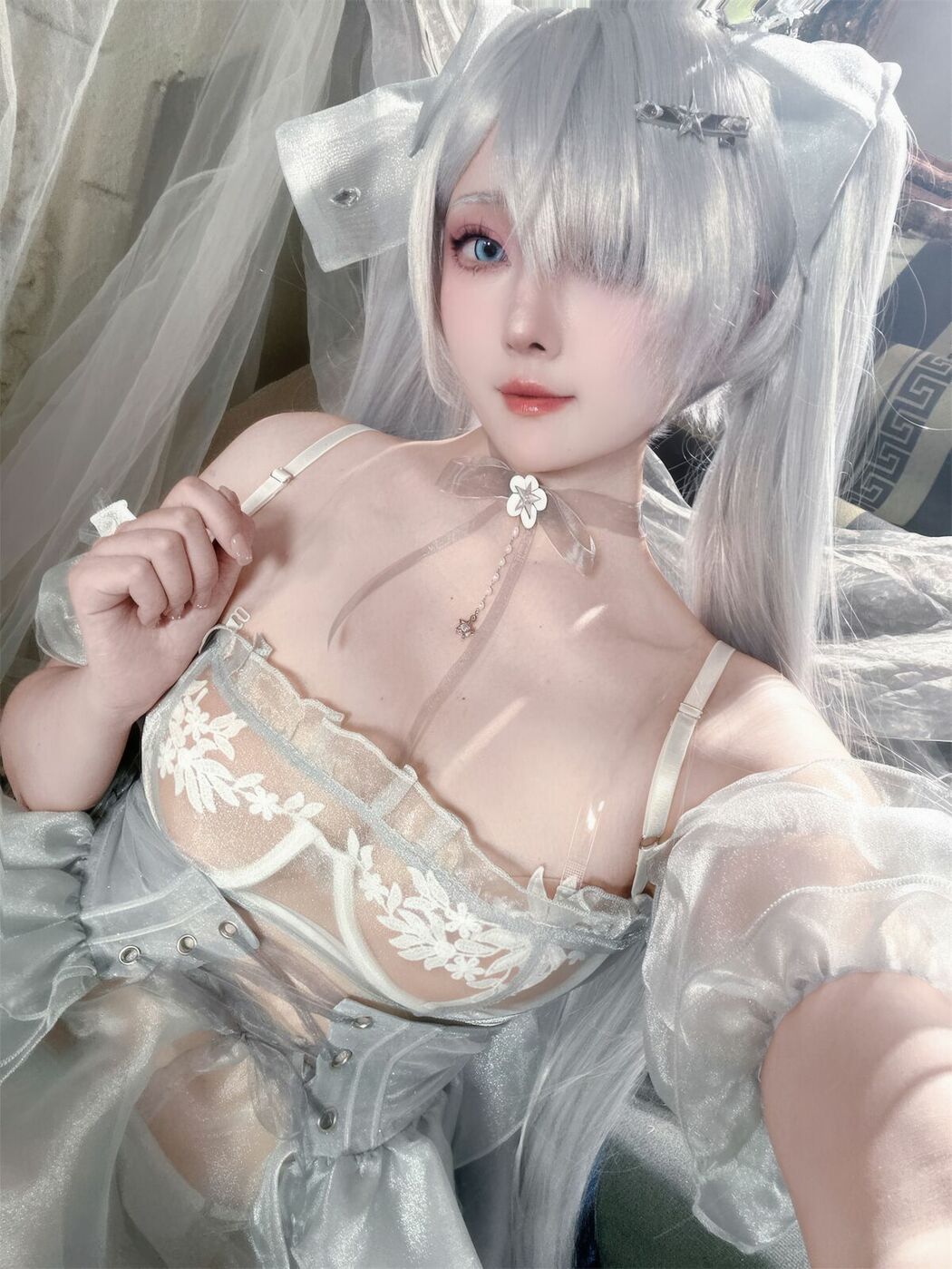 Coser@Natsuko夏夏子 – 灰姑娘水晶公主Cinderella Part02 (48P)