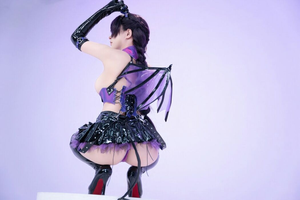 Coser@清水由乃 – 萄 Part01 (53P – 1V)