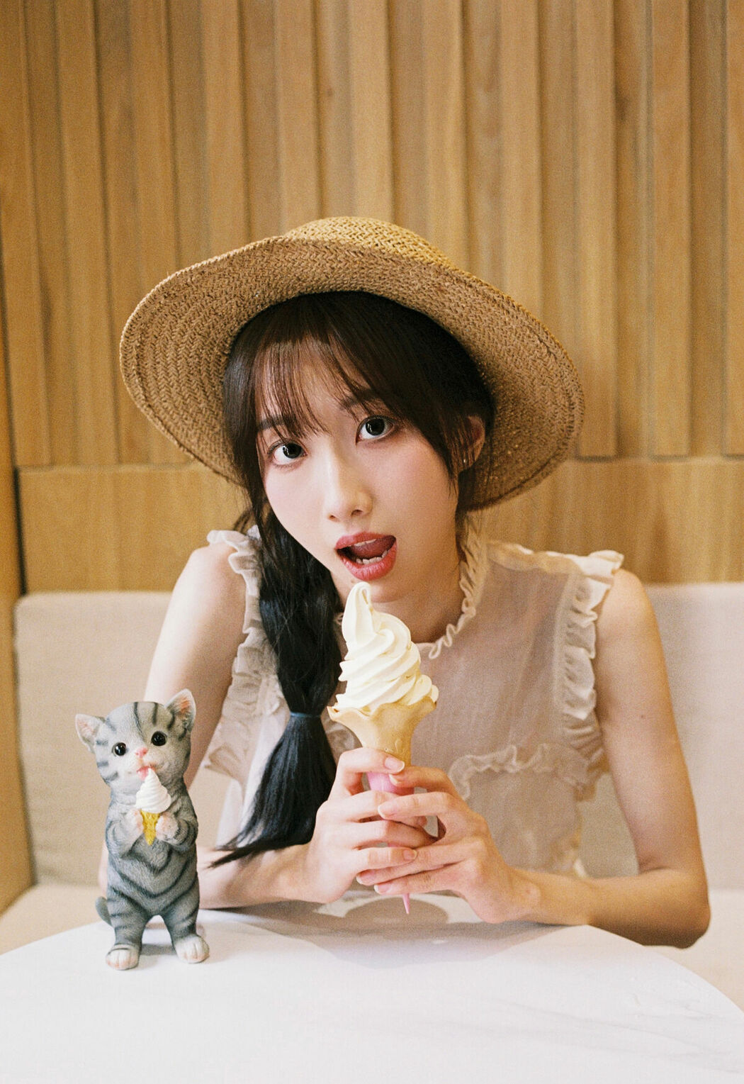 YiTuYu艺图语 Vol.10382 Chen Da Hua Ya (13P)