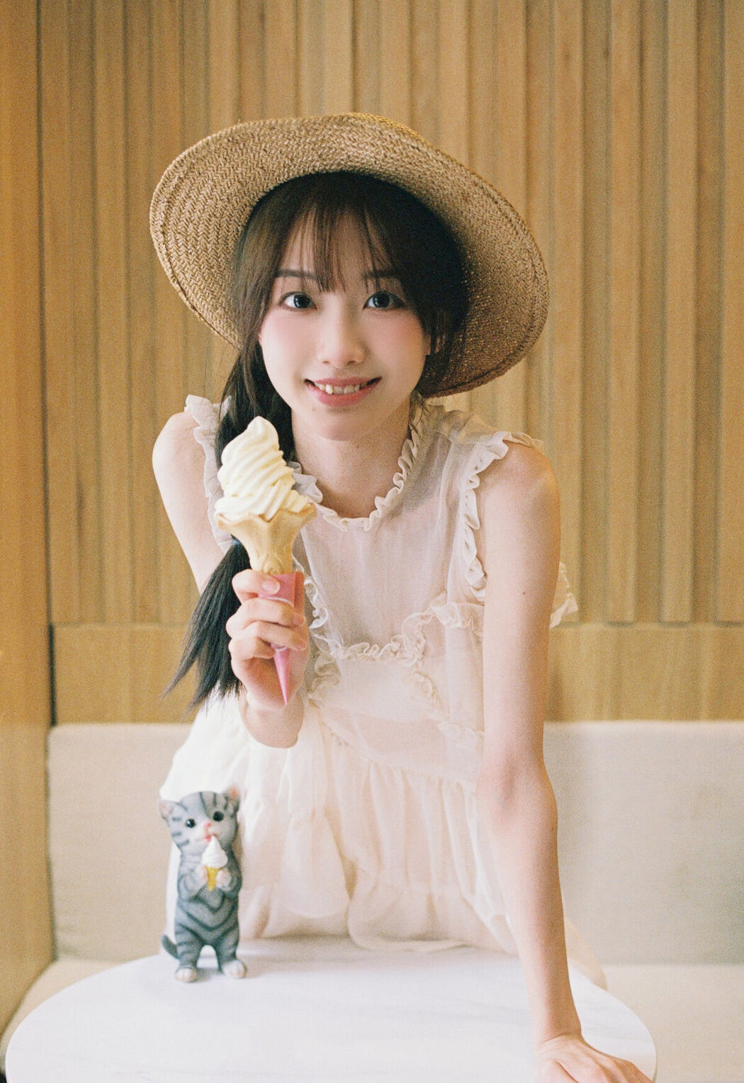 YiTuYu艺图语 Vol.10382 Chen Da Hua Ya (13P)