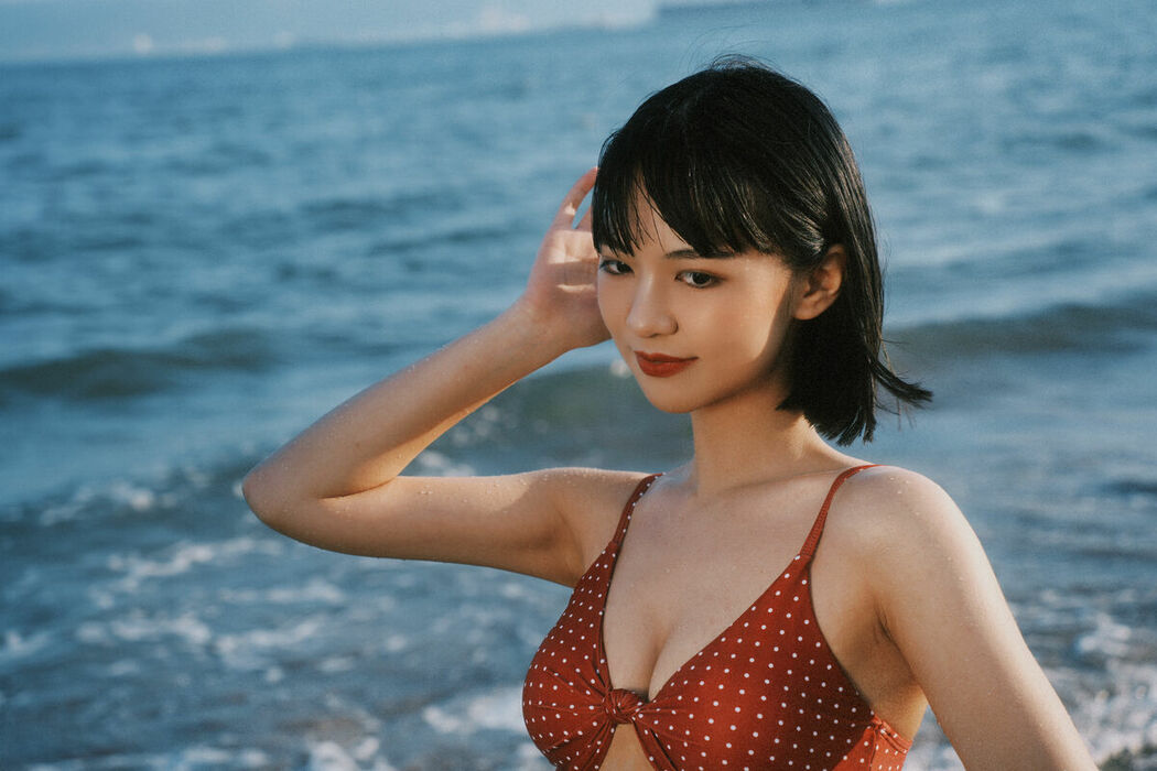 YiTuYu艺图语 Vol.10385 Li Li Qi (10P)