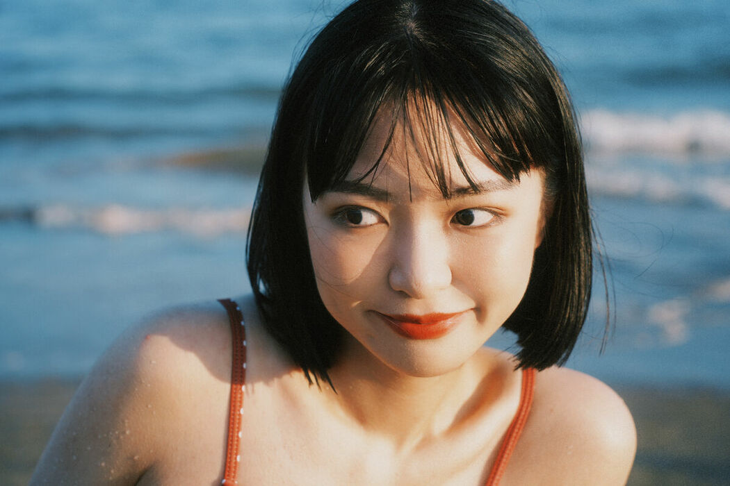 YiTuYu艺图语 Vol.10385 Li Li Qi (10P)