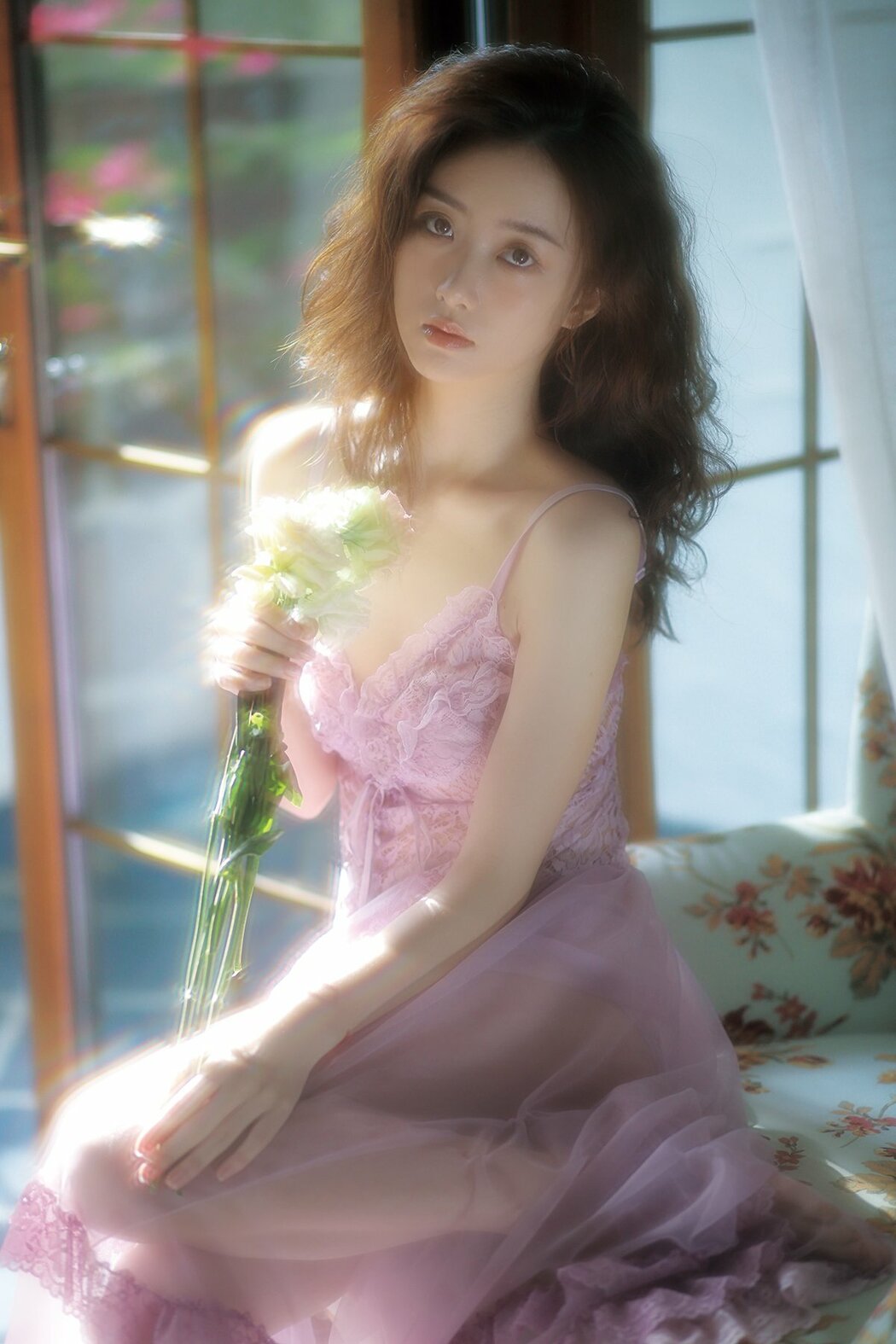 YiTuYu艺图语 Vol.10390 Yi Ming (15P) Cover Photo