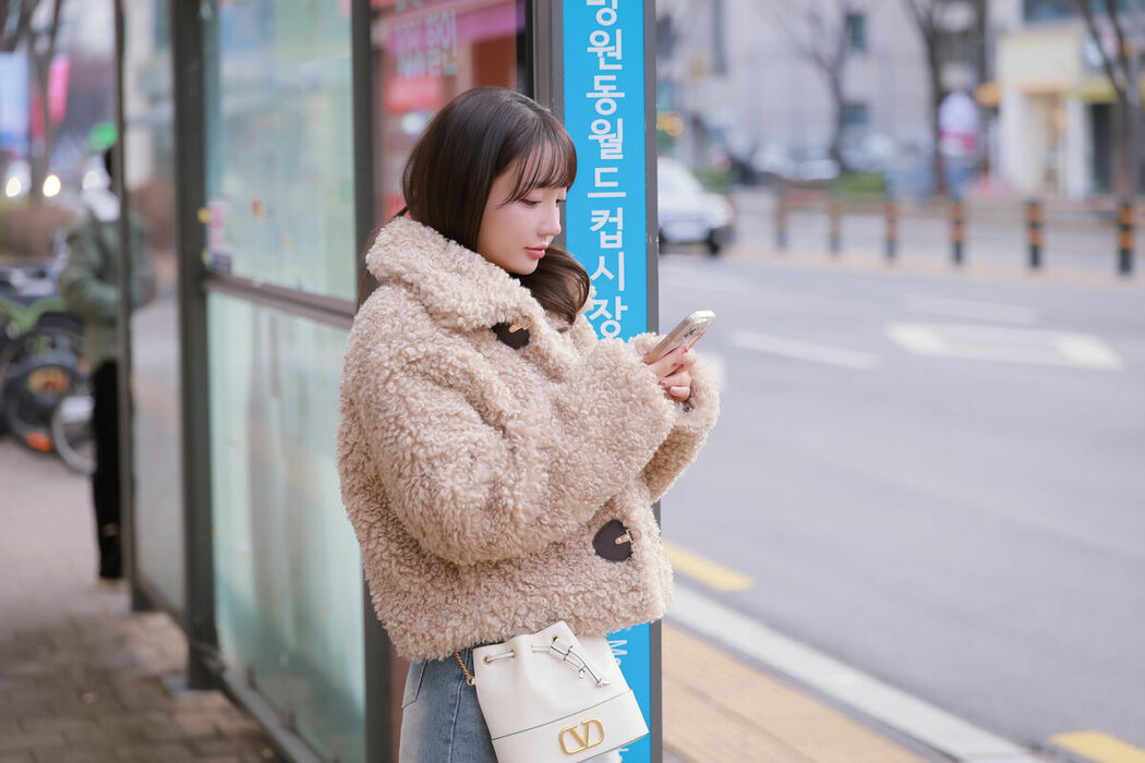 Son Ye-Eun 손예은 – 2025 X-Mas Offline Part01 (63P)