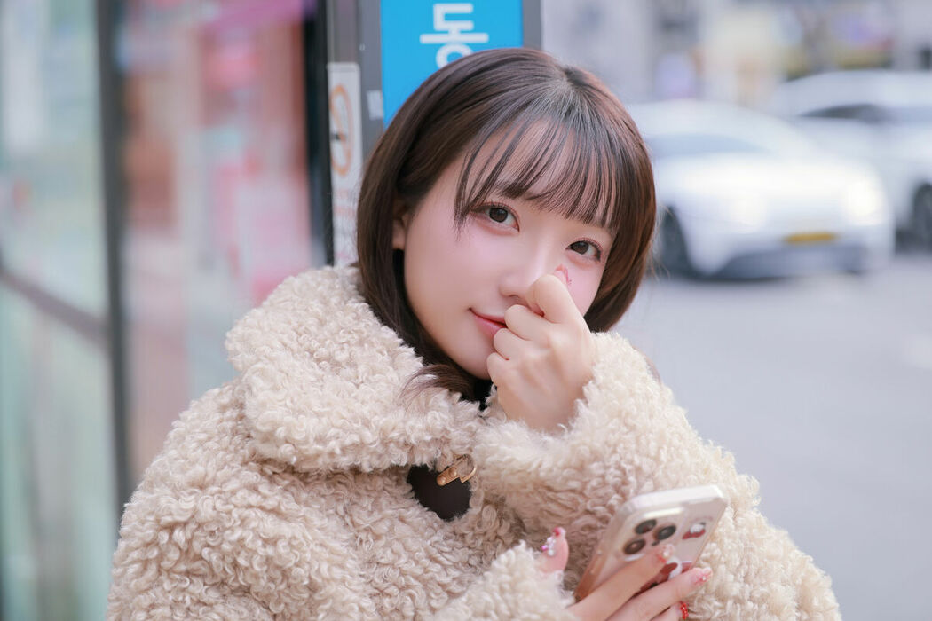 Son Ye-Eun 손예은 – 2025 X-Mas Offline Part01 (63P)