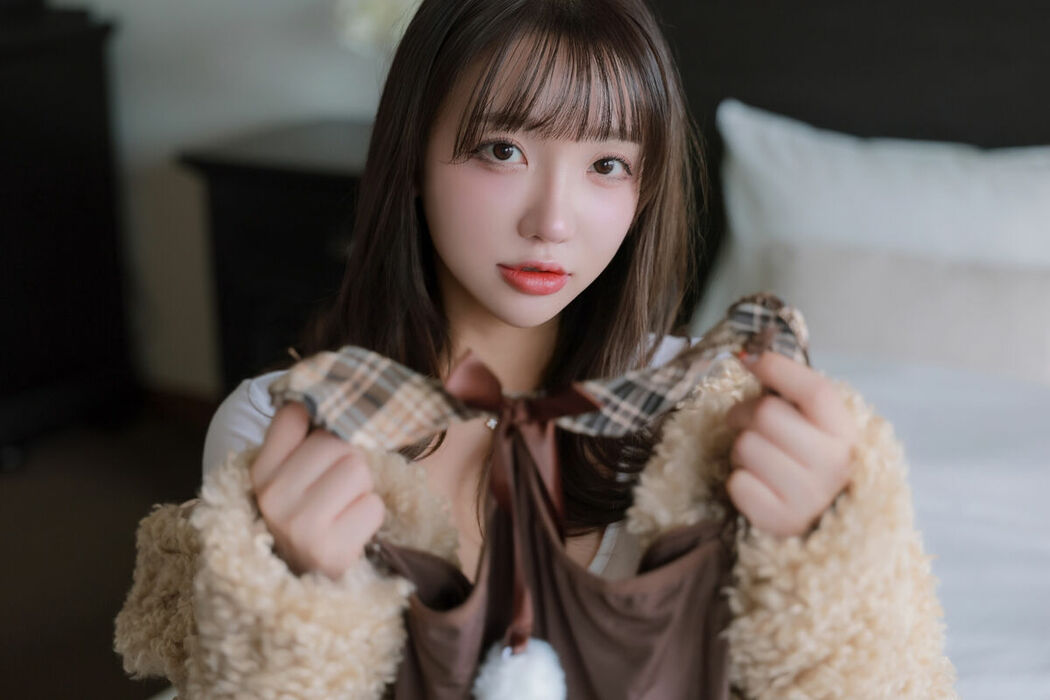 Son Ye-Eun 손예은 – 2025 X-Mas Offline Part01 (63P)