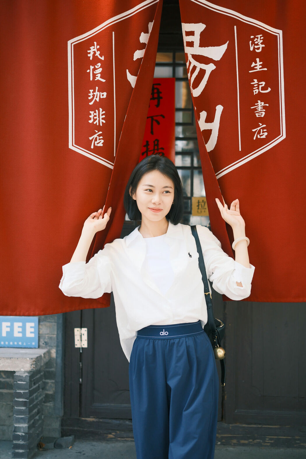 YiTuYu艺图语 Vol.10392 Jie Pai (10P)